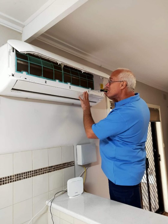 Ron Cleaning Split System